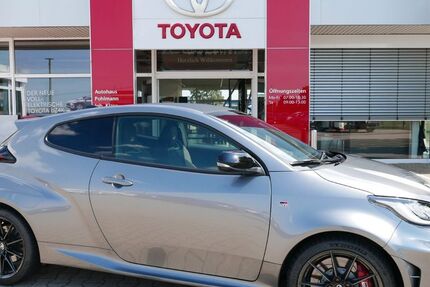 Toyota Yaris 6.000 km 44.960 € Zeithain 01619