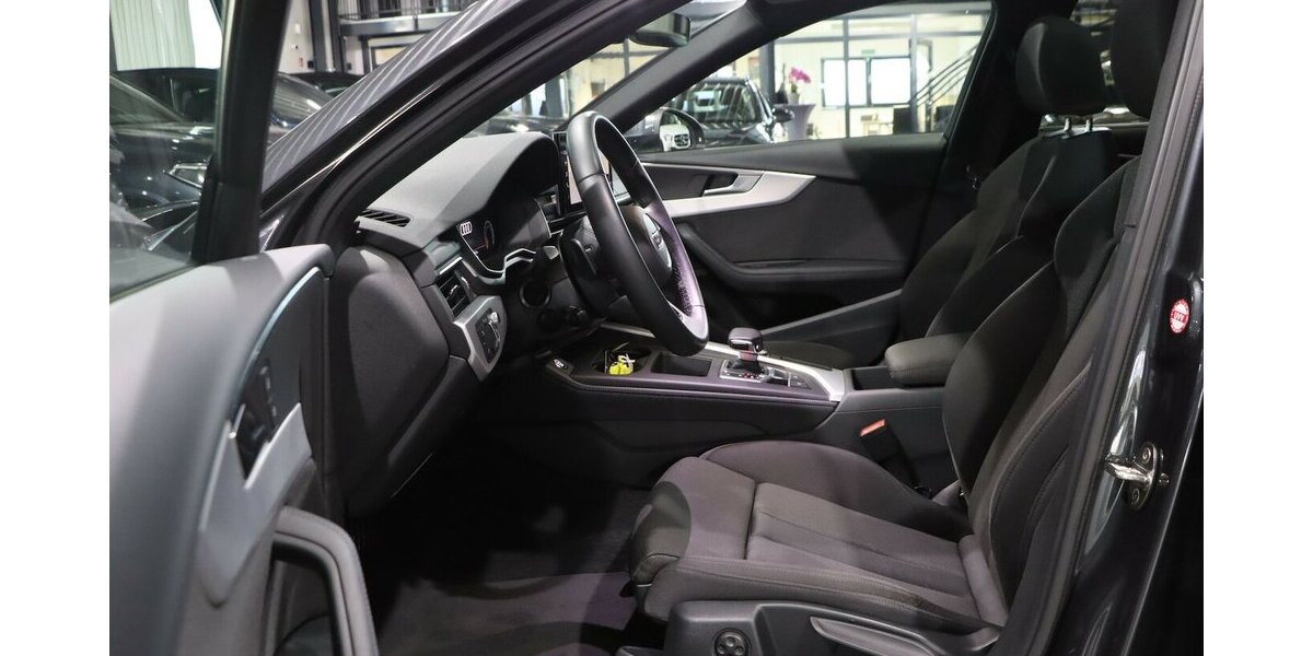 Audi A4 Avant 40 TFSI ADVANCED / LED / PANORAMA 55.000 km 28.994 &euro; Hamm 59077