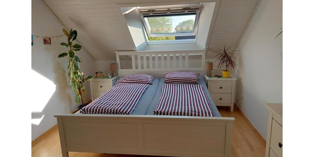 Dachgeschoßwohnung Wiefelstede - 3 Zimmer, 80 m&sup2;, 750&euro; | Angebot:26418574