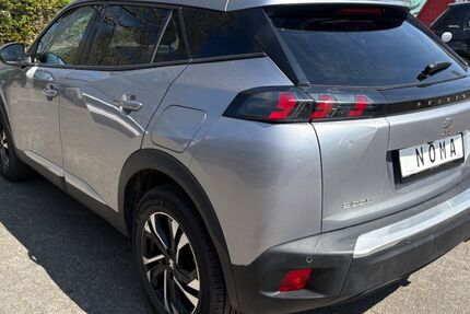 Peugeot 2008 142.633 km 12.257 &euro; Frankfurt am Main 60389