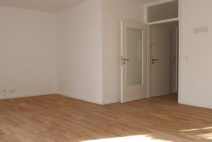 von privat: maschseenah und kernsaniert 2 zimmer