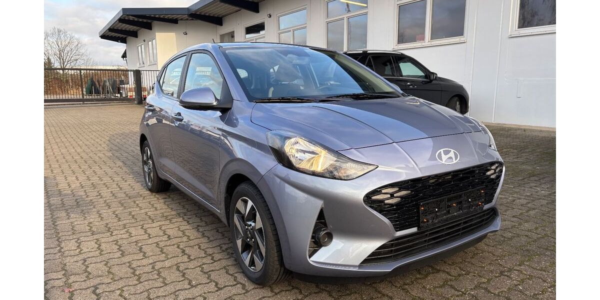 Hyundai i10 3.350 km 16.580 &euro; Celle 29221