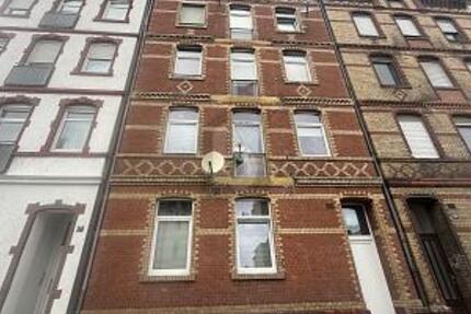 ATTRAKTIVES INVESTMENT MIT POTENTIAL- ZENTRALE LAGE 12 zimmer