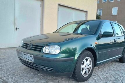 VW Golf 80.000 km 2.650 &euro; Frankenberg 09669