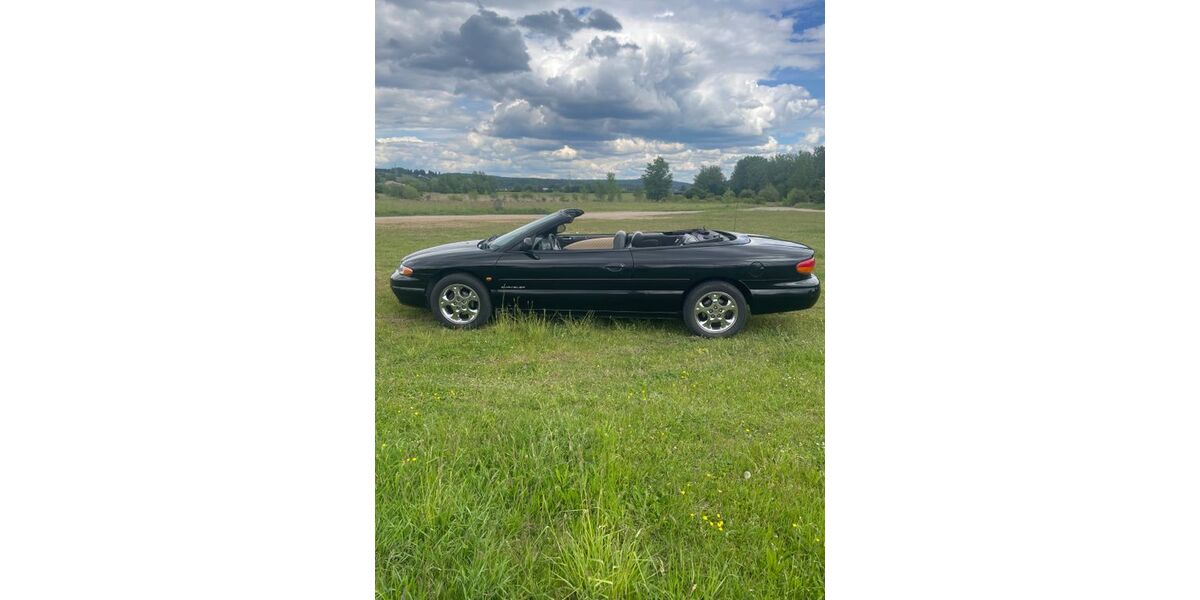 Chrysler Stratus 159.000 km 3.900 &euro; Viereth 96191