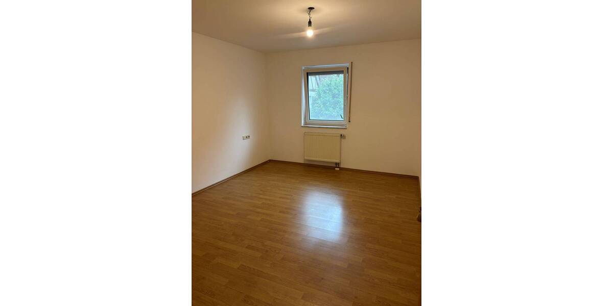 Etagenwohnung Scheer - 4 Zimmer, 100 m&sup2;, 195.000&euro; | Angebot:25729743