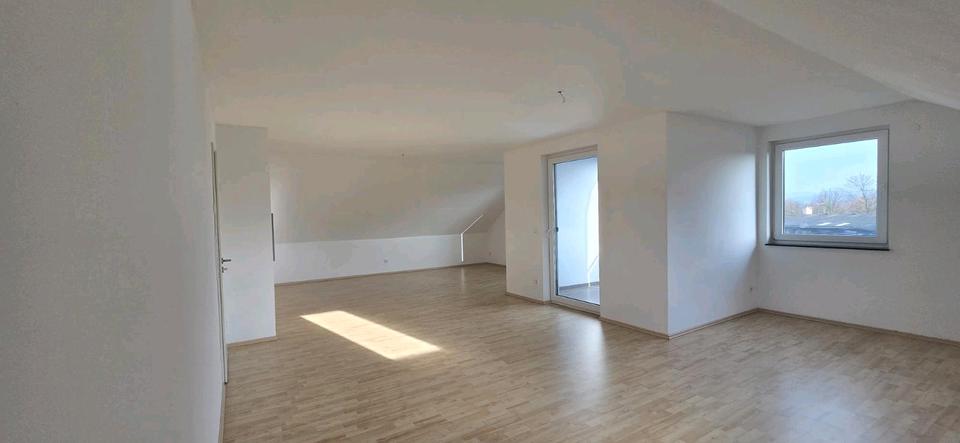 Dachgeschoßwohnung Herford Diebrock - 4 Zimmer, 105 m&sup2;, 239.000&euro; | Angebot:25382915