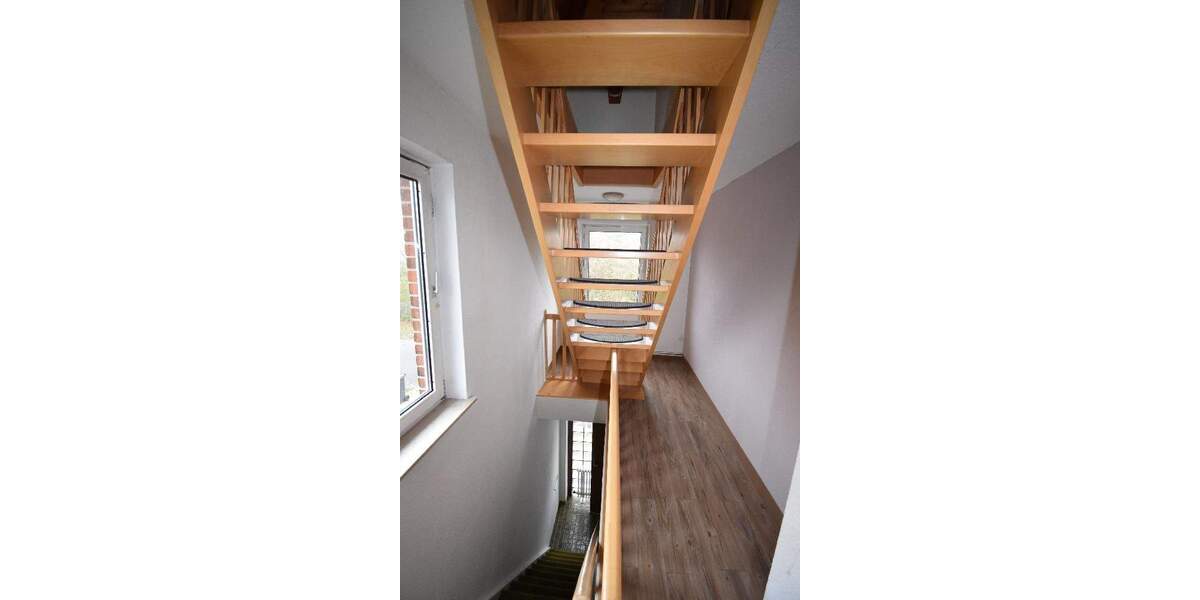 Mehrfamilienhaus, Wohnhaus Suhlendorf - 6 Zimmer, 175 m&sup2;, 229.000&euro; | Angebot:25662857