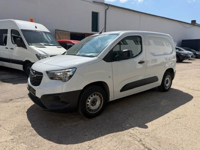 Opel Combo 110.000 km 8.999 &euro; Halle 06118