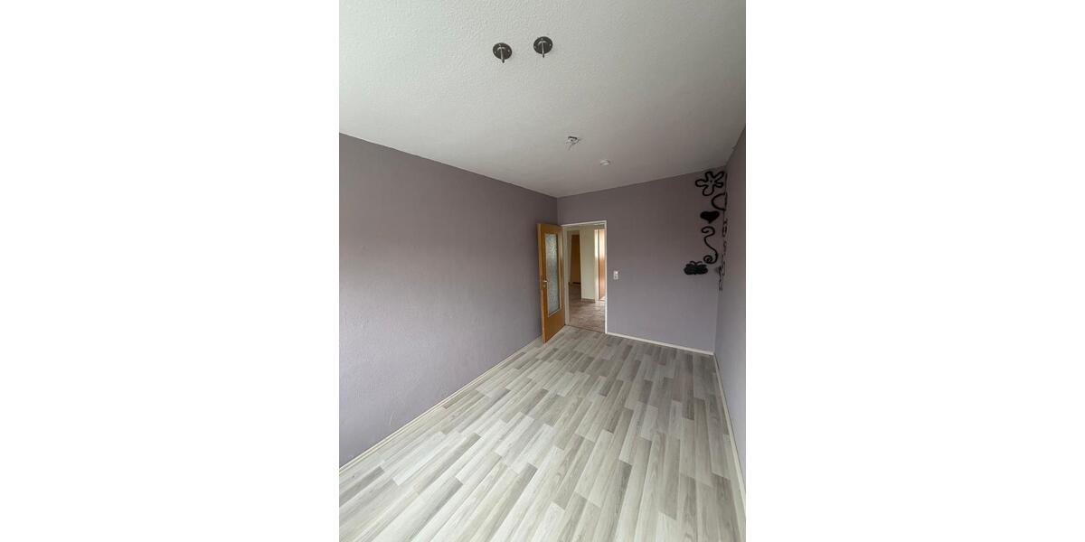 Etagenwohnung Bochum Bochum-Südwest - 4 Zimmer, 91 m&sup2;, 670&euro; | Angebot:24992522