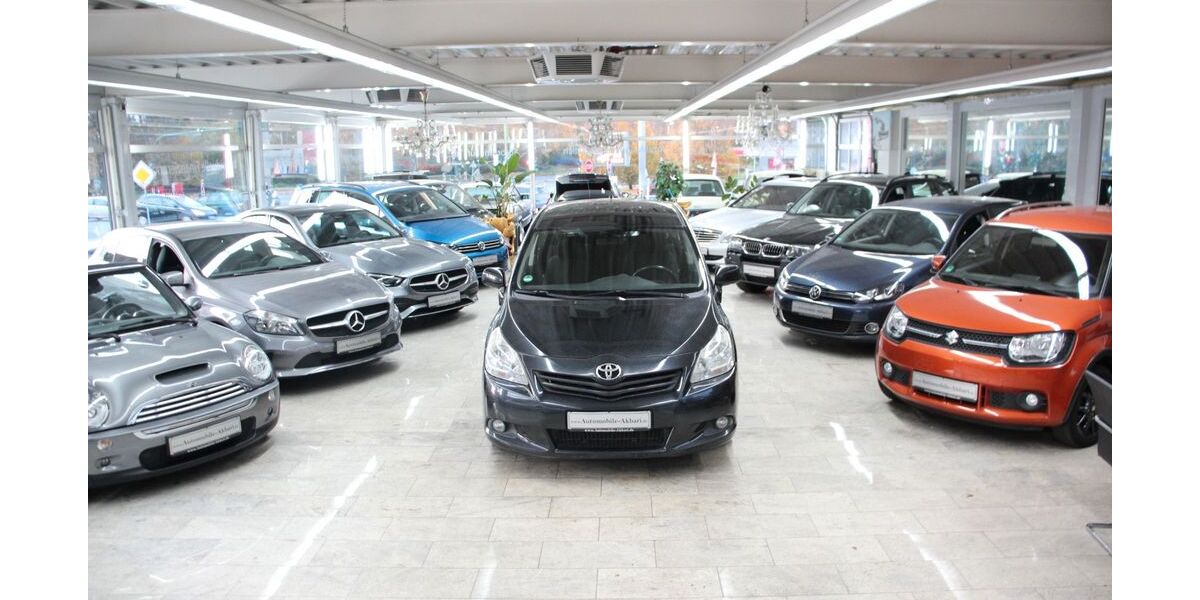 Toyota Verso 240.000 km 3.990 € Essen 45356