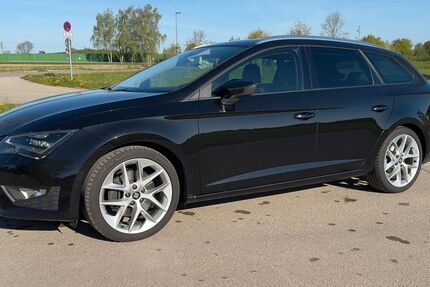 Seat Leon 198.523 km 9.050 &euro; Vierkirchen 85256