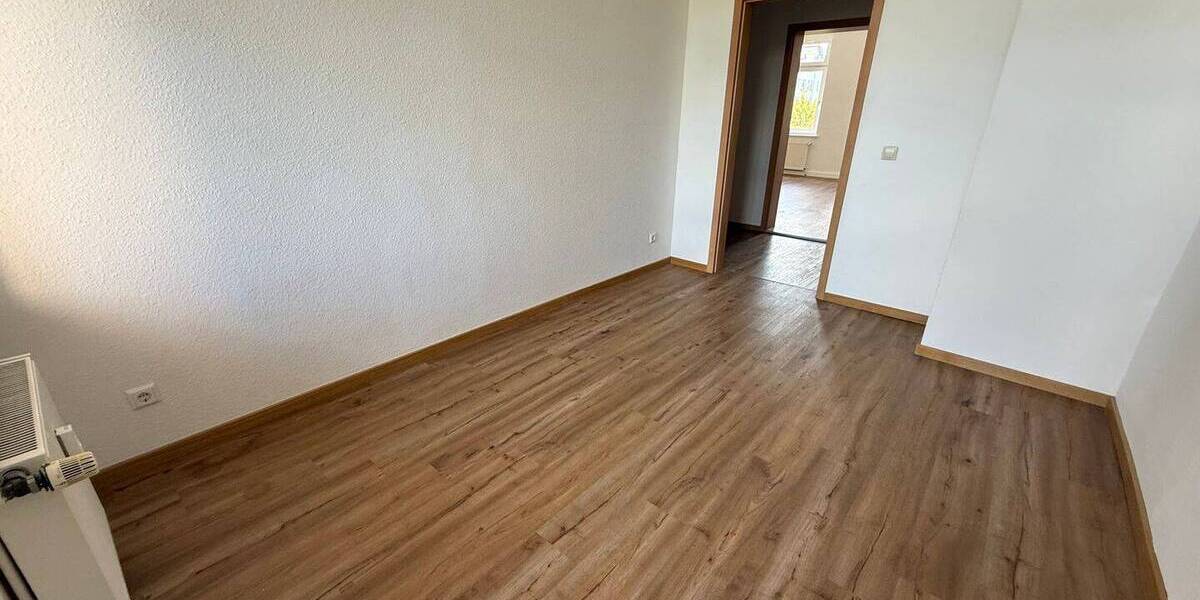 Etagenwohnung Chemnitz Lutherviertel - 5 Zimmer, 141 m&sup2;, 990&euro; | Angebot:26672704