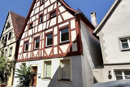 ALTSTADT - denkmalgeschütztes Bürgerhaus in WEIßENBURG 8 zimmer