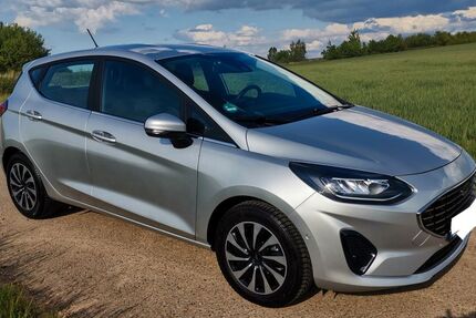 Ford Fiesta 4.657 km 16.999 &euro; Limbach-Oberfrohna 09212