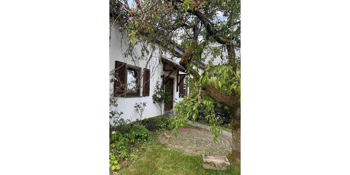 Erdgeschoßwohnung Schmelz - 4 Zimmer, 60 m&sup2;, 650&euro; | Angebot:26407957