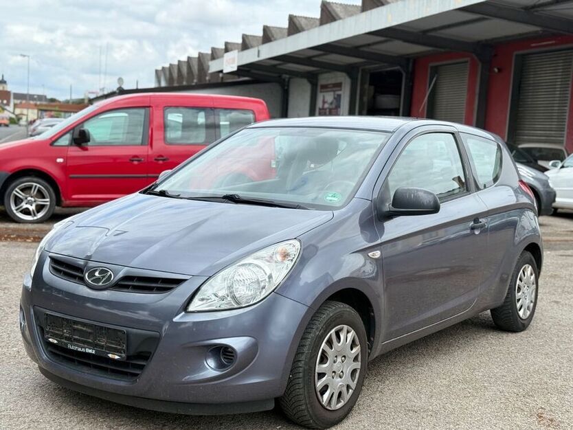 i20