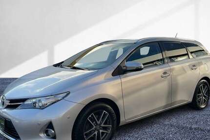 Toyota Auris 104.500 km 10.990 &euro; Erfurt 99091
