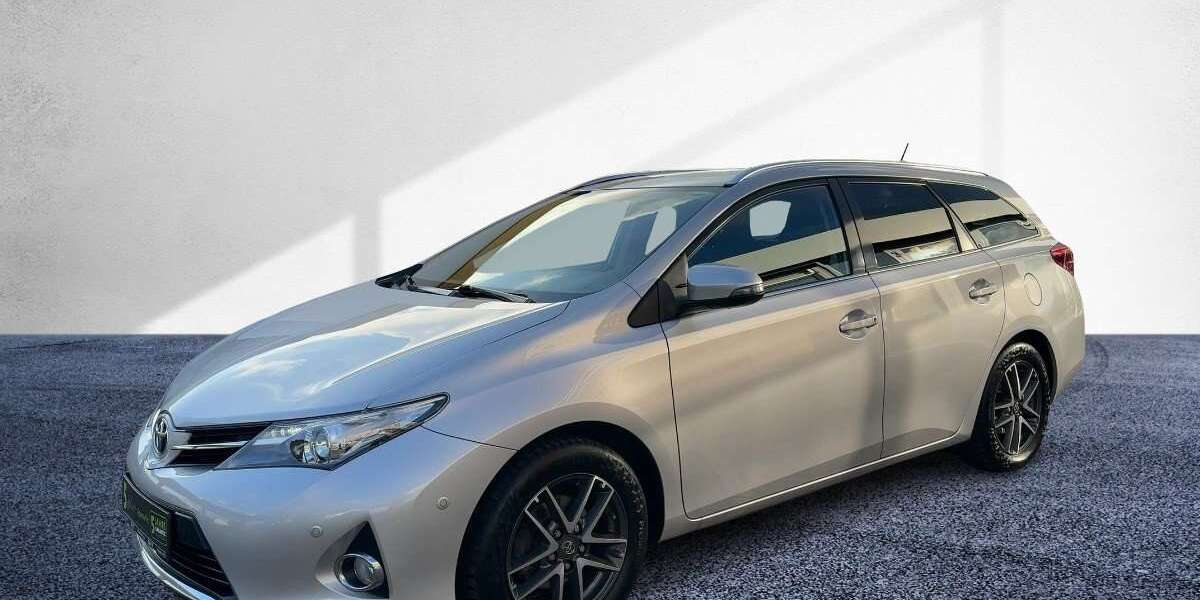 Toyota Auris 104.500 km 10.990 &euro; Erfurt 99091