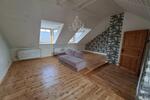 Dachgeschoßwohnung Geisenheim - 34 Zimmer, 85 m&sup2;, 475&euro; | Angebot:25170154