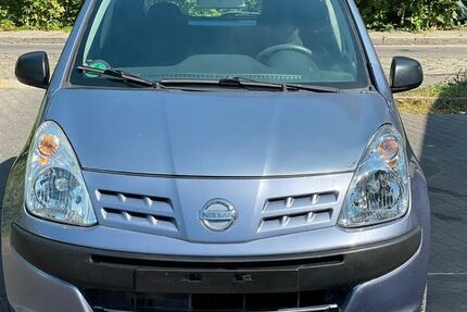 Nissan Pixo