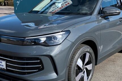 VW Tiguan 1.500 km 42.970 € Geestland 27624