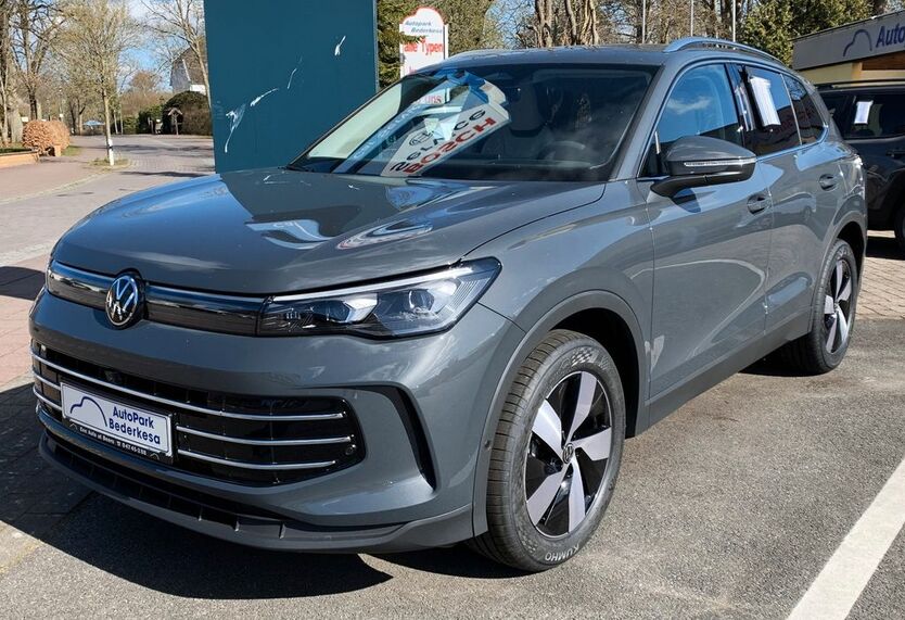 VW Tiguan 1.500 km 43.970 € Geestland 27624