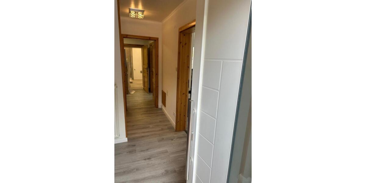 Doppelhaushälfte Heikendorf - 3 Zimmer, 120 m&sup2;, 1.550&euro; | Angebot:26273685