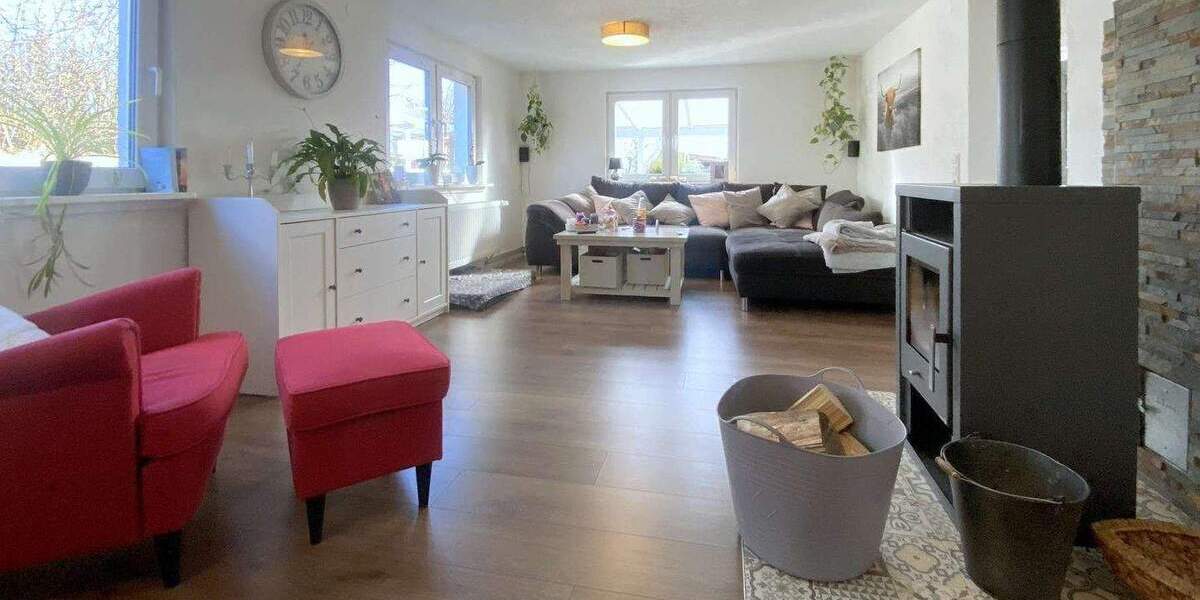 Einfamilienhaus Ruppichteroth Mittelsaurenbach - 6 Zimmer, 183 m&sup2;, 360.000&euro; | Angebot:24825467