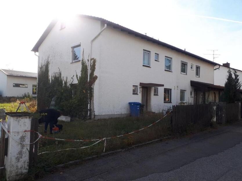 Doppelhaushälfte zur Zwischenmiete zimmer