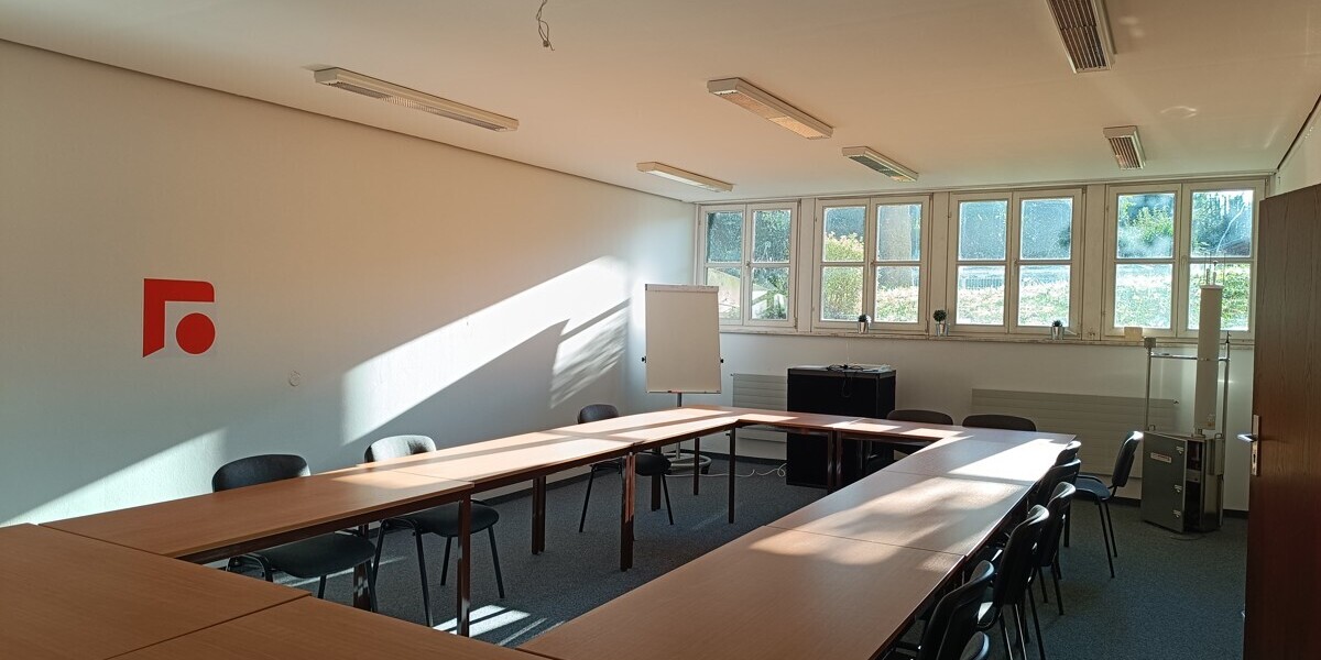 Vielseitig nutzbare Gewerbefläche in Ainring - frei ab sofort - Parkplätze vorhanden 7 zimmer