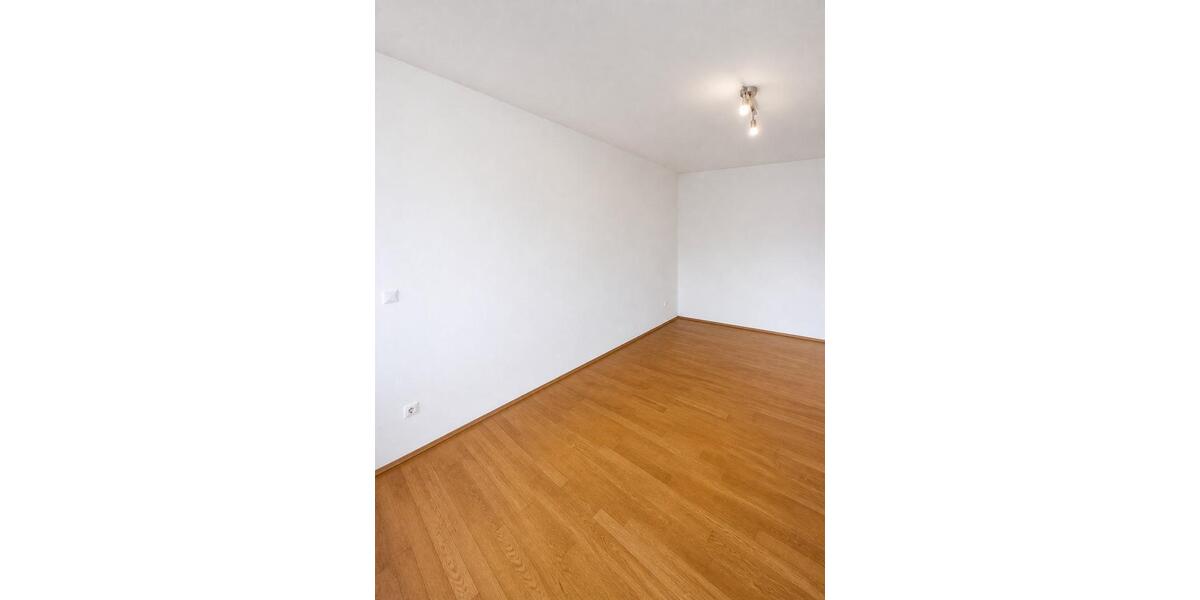 Hochparterre Schweinfurt Bellevue - 3.5 Zimmer, 80 m&sup2;, 215.000&euro; | Angebot:26415842