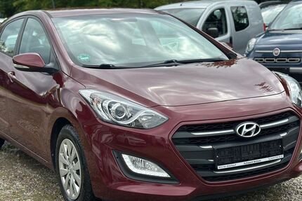 Hyundai i30 122.000 km 6.999 &euro; Kiel 24145