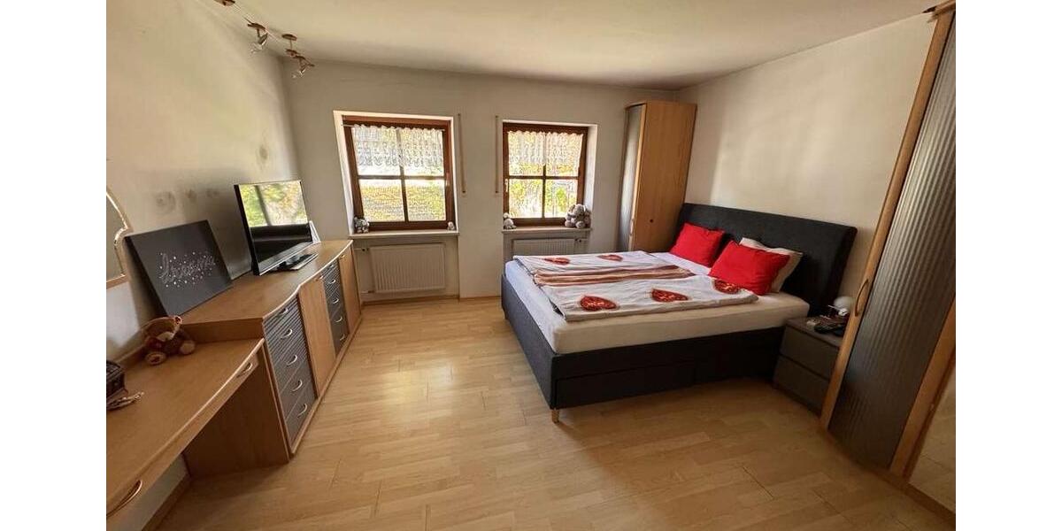 Einfamilienhaus Neuching - 7 Zimmer, 155 m&sup2;, 1.845&euro; | Angebot:26579624