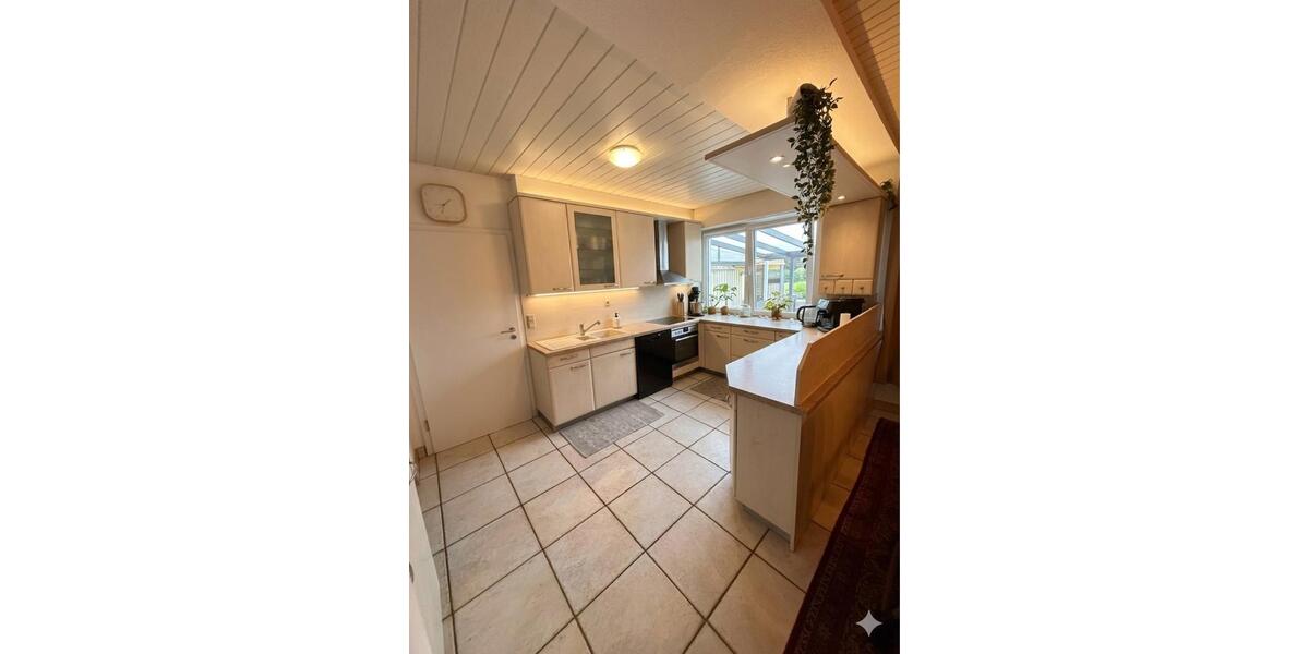 Einfamilienhaus Olpe - 9 Zimmer, 215 m&sup2;, 1.600&euro; | Angebot:26575909