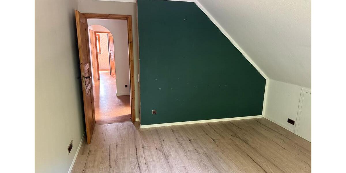 Einfamilienhaus Leck - 8 Zimmer, 200 m&sup2;, 350.000&euro; | Angebot:26816397