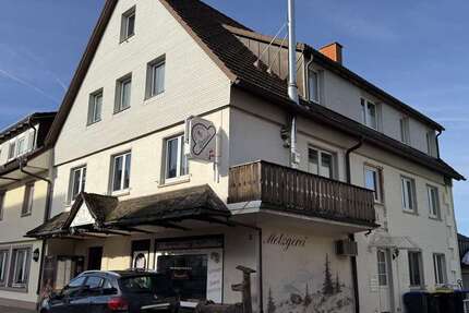 Haus Sankt Märgen - 13 Zimmer, 245 m&sup2;, 630.000&euro; | Angebot:26253329