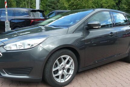 Ford Focus 109.450 km 7.990 &euro; Schneeberg 08289