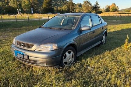Opel Astra 98.000 km 2.990 &euro; Stuttgart 70176