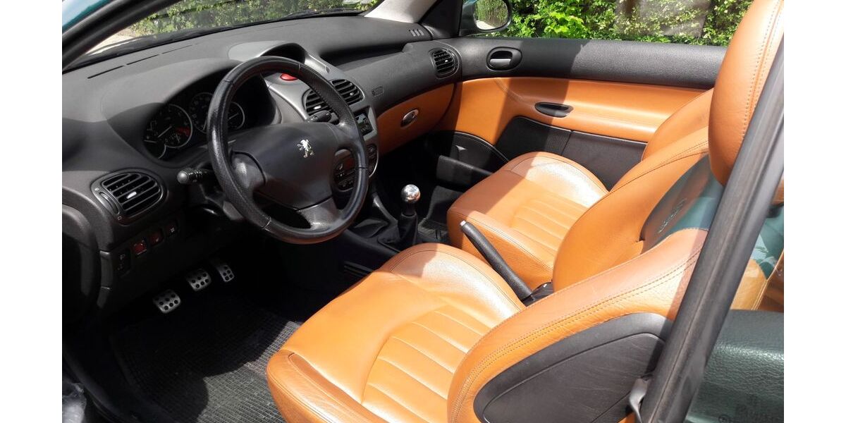 Peugeot 206 124.000 km 2.500 &euro; München 80939