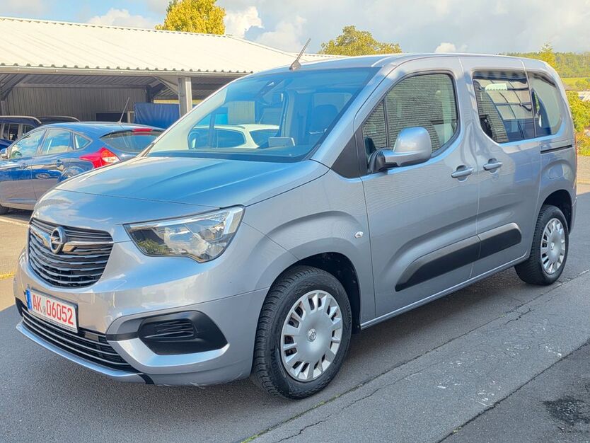 Opel Combo 121.000 km 10.490 € Elkenroth 57578