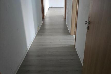 Wohnung Waltershausen - 4 Zimmer, 134 m&sup2;, 938&euro; | Angebot:25756358