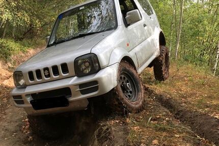Suzuki Jimny 122.000 km 4.300 &euro; Flöha 09557
