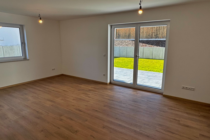 Wohnung zum Kaufen in Mallersdorf-Pfaffenberg 319.000 € 86 m² 3 zimmer