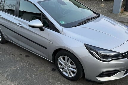 Opel Astra Klima Navi Temp CarPlay GARANTIE 37.000 km 37.000 km 14.000 &euro; Erftstadt 50374