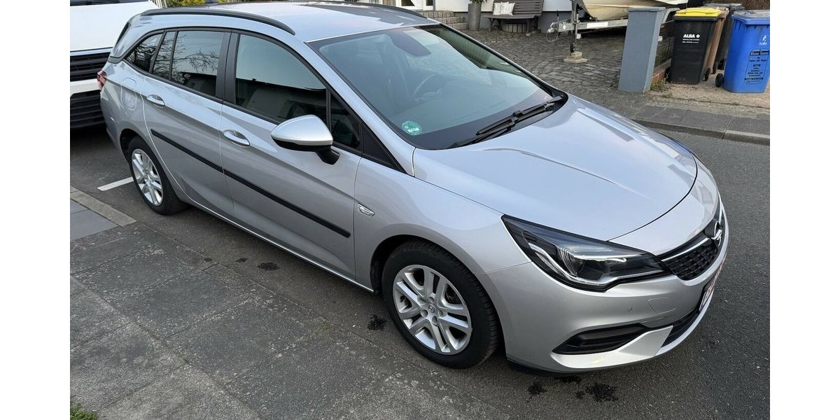 Opel Astra Klima Navi Temp CarPlay GARANTIE 37.000 km 37.000 km 14.900 &euro; Erftstadt 50374