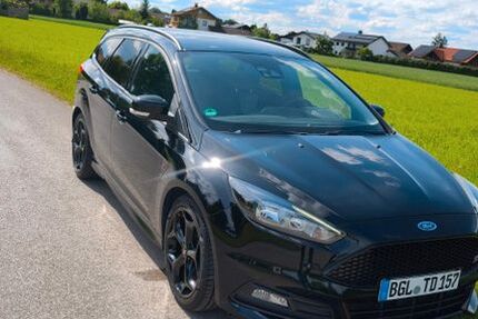 Ford Focus 110.000 km 12.500 &euro; Saaldorf-Surheim 83416