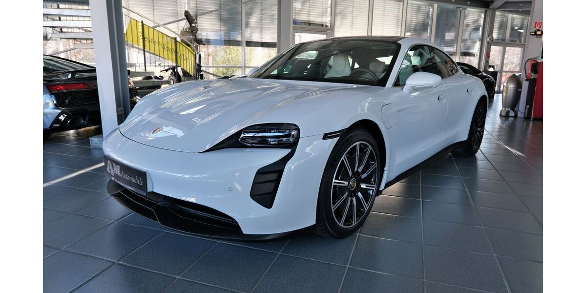 Porsche Taycan 30.800 km 62.800 &euro; München 81829