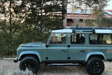 Land Rover Defender 191.000 km 41.500 &euro; Breitbrunn 83254