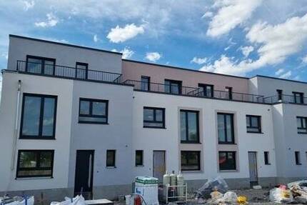 Haus Hanau-Steinheim Steinheim - 6 Zimmer, 135 m&sup2;, 674.500&euro; | Angebot:25704302